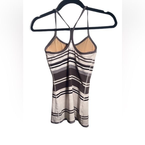Lululemon Power Y black and white strpe yoga athletic Stretch Lightweight tank 2 - Picture 3 of 3